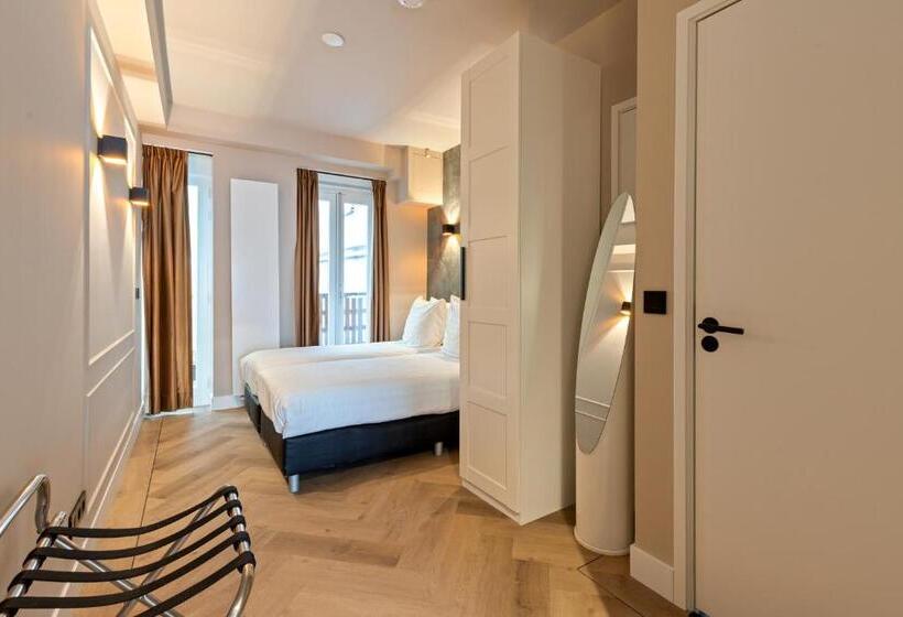استودیوی لوکس, Midtown Hotel Twin Studio