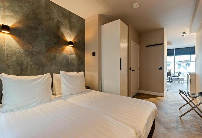 استودیوی لوکس, Midtown Hotel Twin Studio