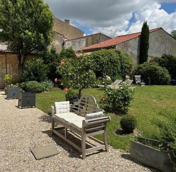 Номер Стандарт, Le Jardin Des Anges