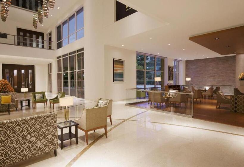 行政套房, Four Points By Sheraton Hotel And Serviced Apartments Pune