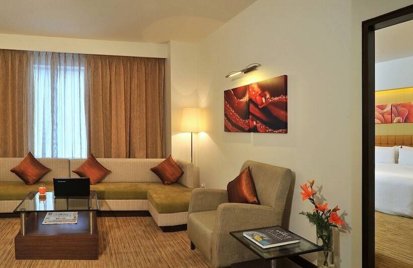 行政套房, Four Points By Sheraton Hotel And Serviced Apartments Pune