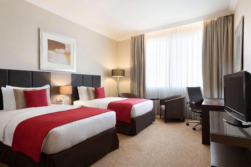 Номер Deluxe, Ramada Downtown Abu Dhabi