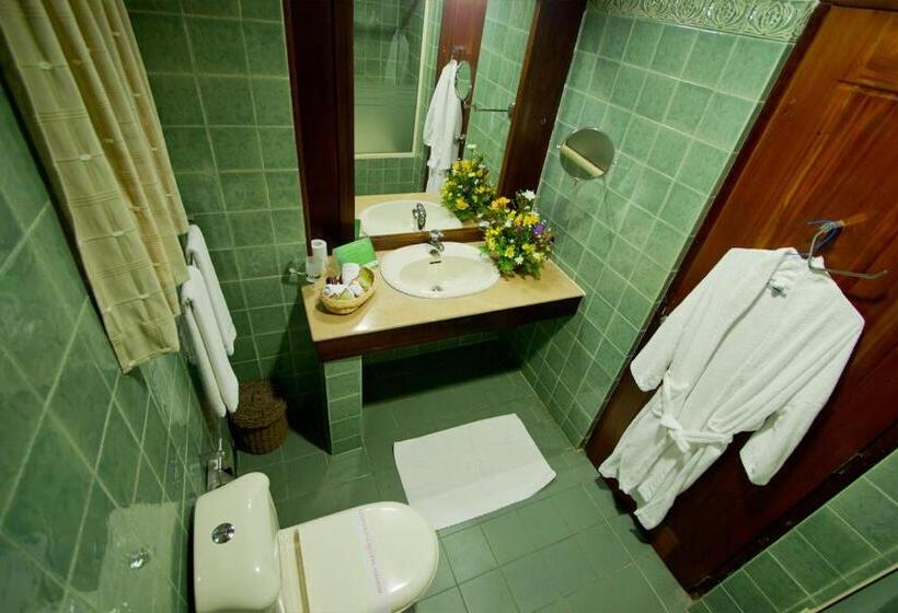 اتاق لوکس با چشم‌انداز, Randholee Resort & Spa