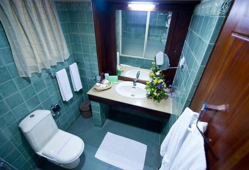 اتاق لوکس, Randholee Resort & Spa
