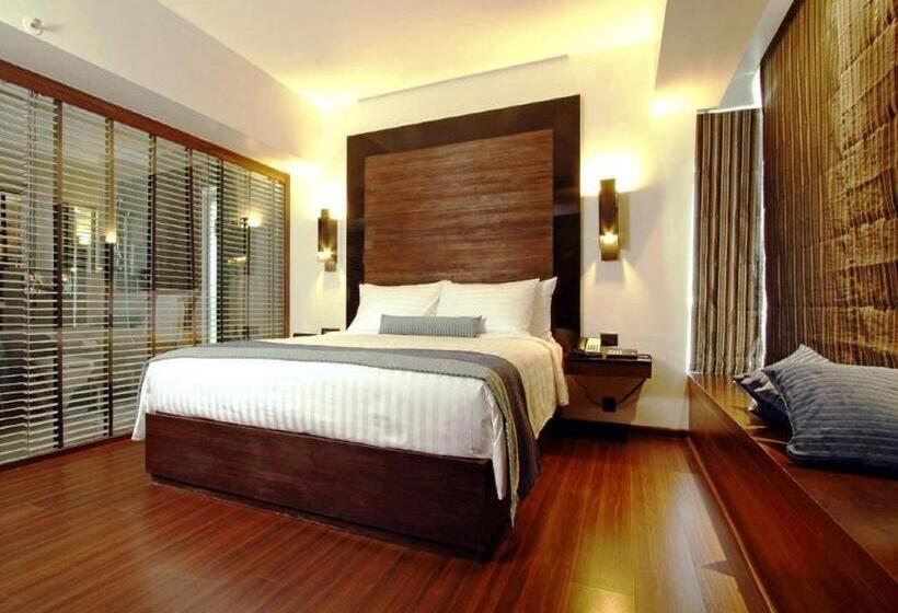Президентский Люкс, Svenska Design Hotel, Electronic City, Bangalore