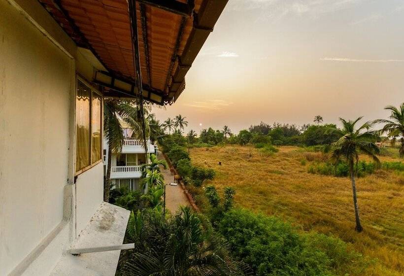 Premium Room Side Sea View, La Vaiencia   A Beach Resort, Morjim