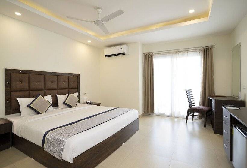 Premium Room Side Sea View, La Vaiencia   A Beach Resort, Morjim