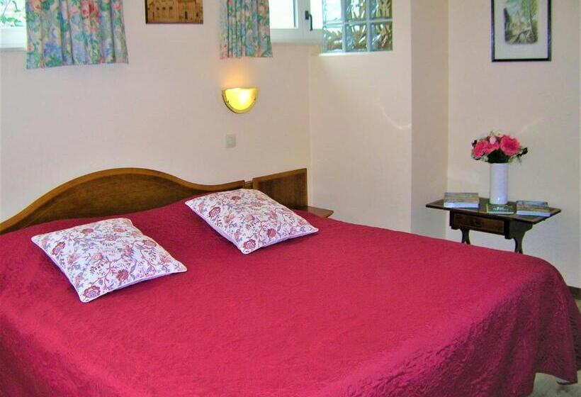 Quarto Estandar, Liry S Home