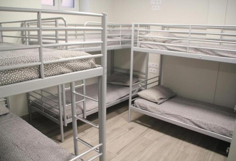 ファミリールーム, Albergue Logroño Centro