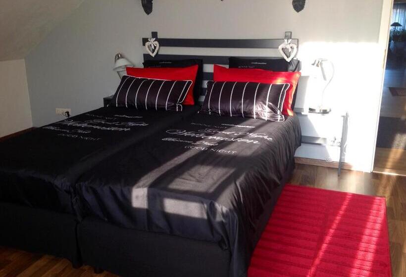 Quarto Estandar com Sacada, Haus Drossel
