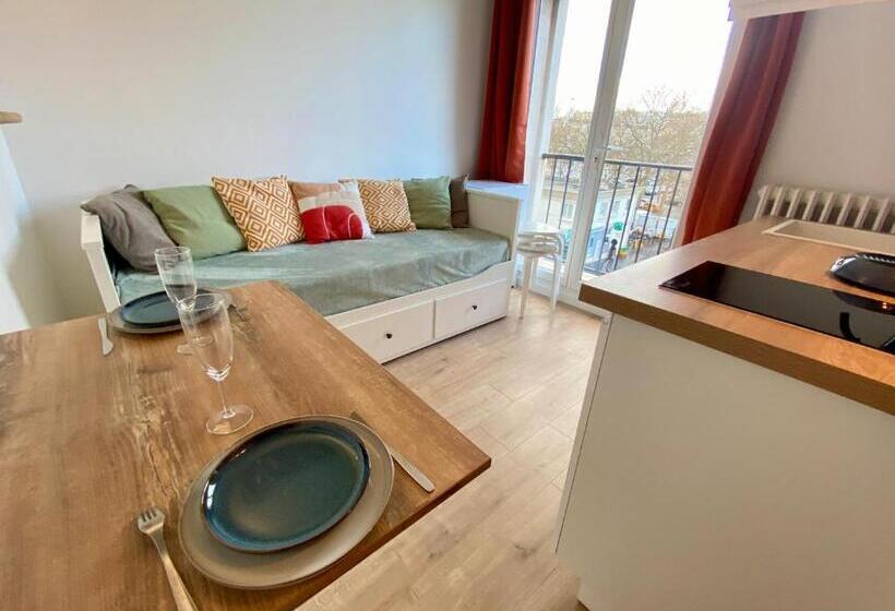 带按摩浴盆的套房, L Escale Appartements Et Suites En Bord De Mer