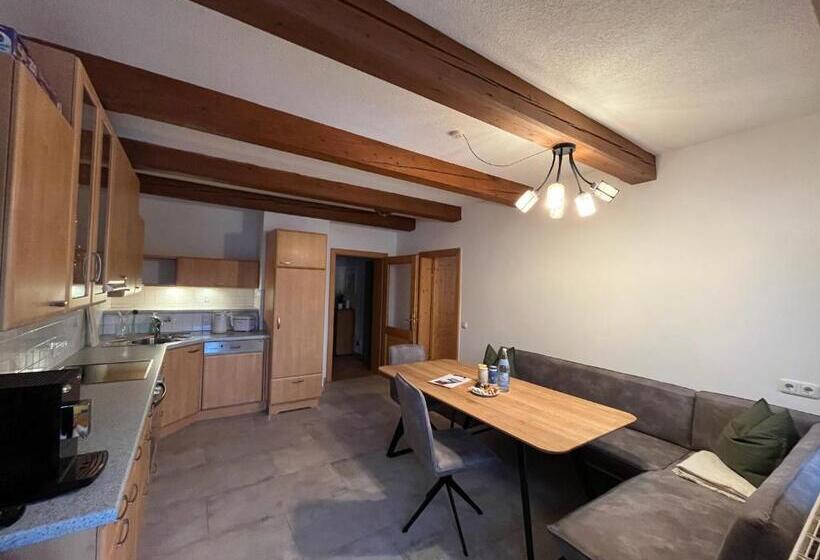 Апартаменты 1 Спальня с Видом, Ferienwohnung Biohof Laußnitzer In Rennweg