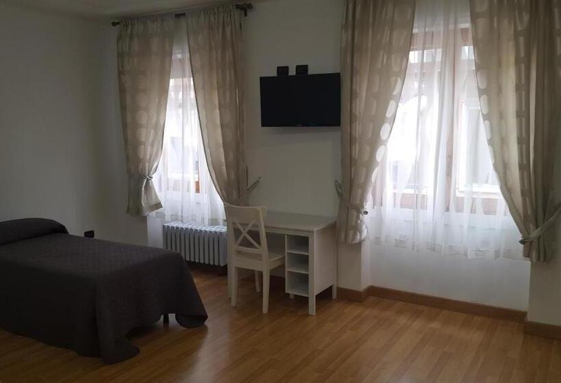 四人标准间, Camere Santa Rita