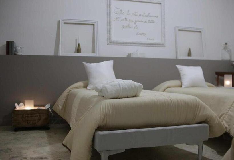 اتاق سوپریور سه تخته, Le Dimore Degli Artisti