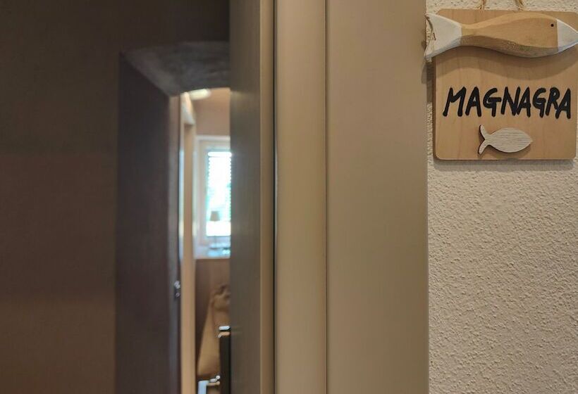 Quarto Estandar, Madüneta 5 Terre
