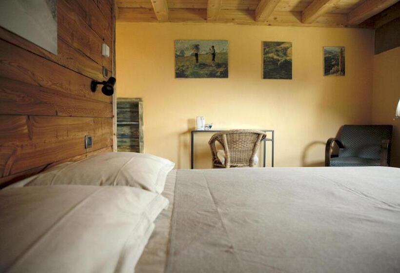 اتاق استاندارد, La Casa Di Paglia B&b