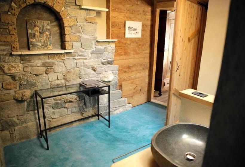 سوییت خانوادگی, La Casa Di Paglia B&b