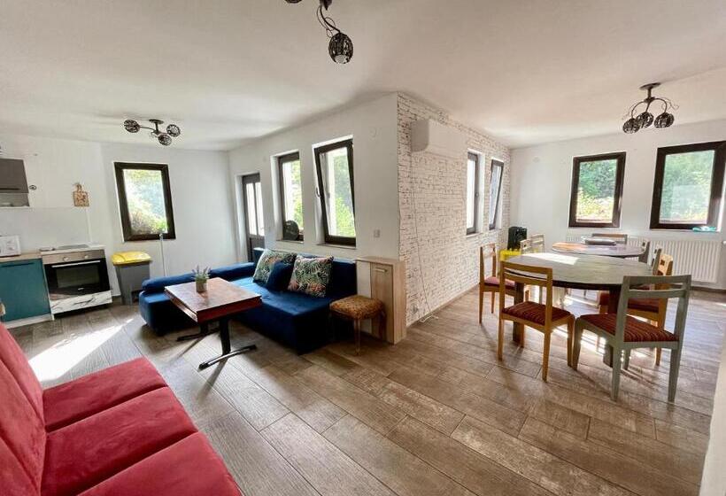 Дом 4 Спальни, Kassandrova Guest House & Spa