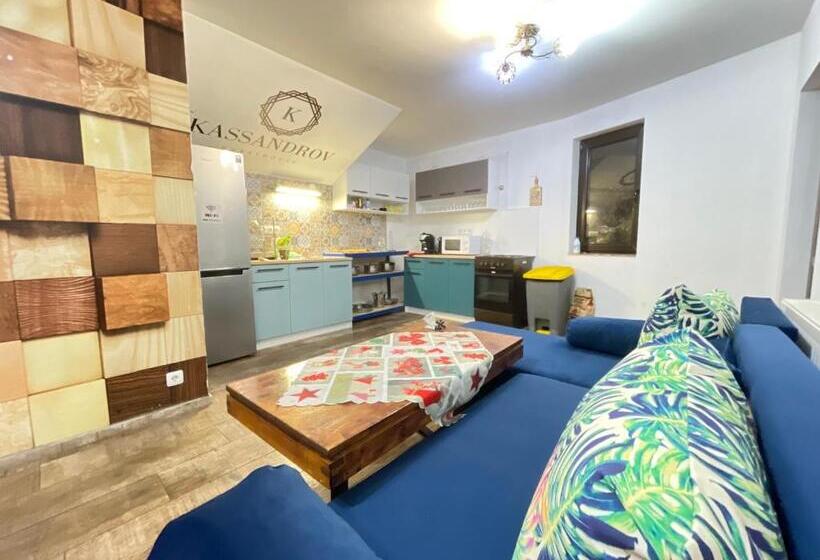 Дом 4 Спальни, Kassandrova Guest House & Spa