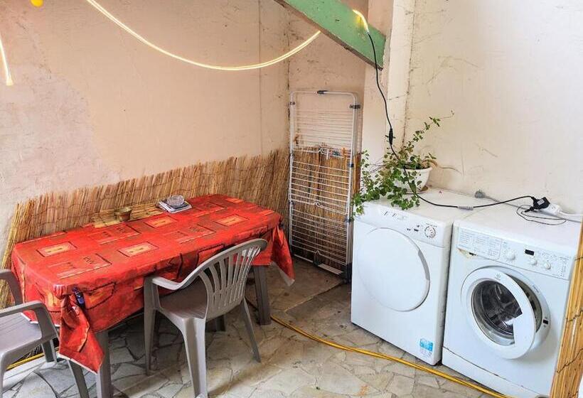 Студия Стандарт, Mini Studio De 13 M2 Avec Terrasse 15 Mn Centre Nimes
