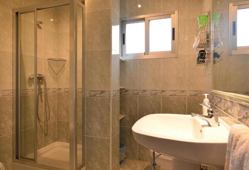 Номер Стандарт, Pension Asun Sanxenxo