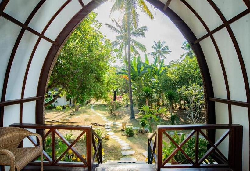 Бунгало Стандарт Вид на Сад, The Papalagi Resort