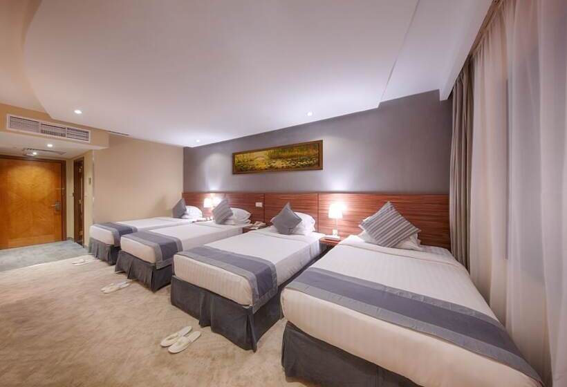 اتاق استاندارد چهار تخته, Al Safwah Orchid