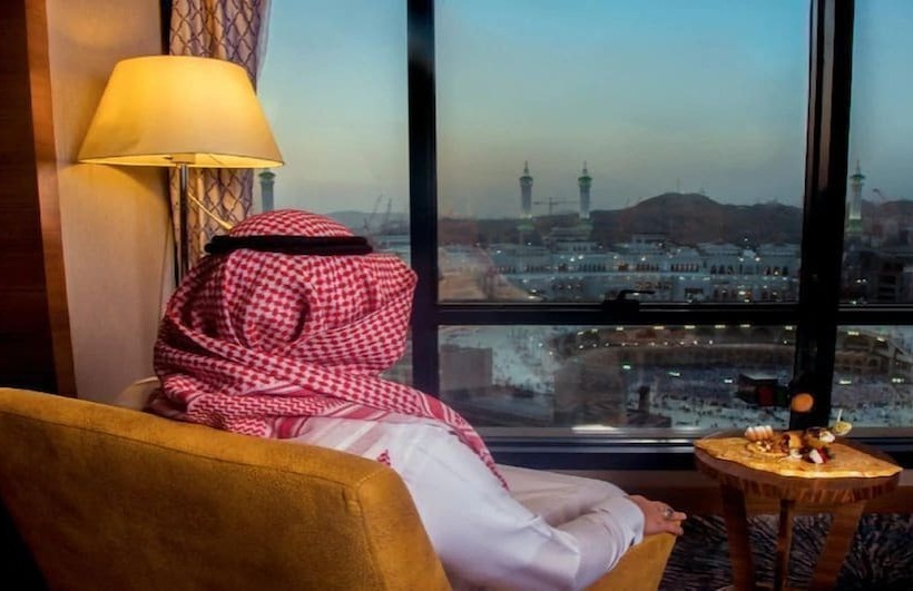 اتاق استاندارد با چشم‌انداز, Al Safwah Orchid
