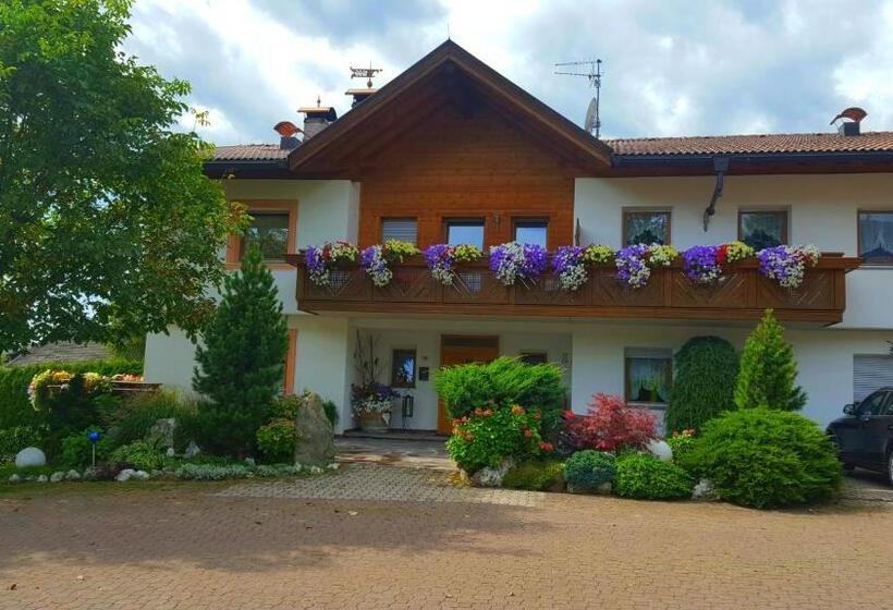 آپارتمان 1 خوابه, Appartements Schusterhof