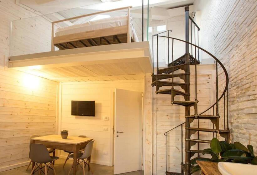 Номер Дюплекс, Sasaràl Suites