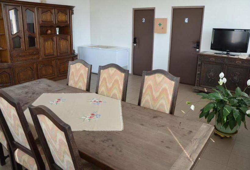 Номер Стандарт Трехместный, Country House Reem