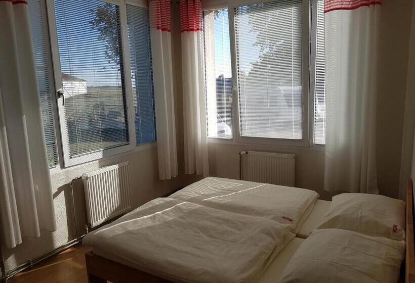 Апартаменты 1 Спальня Нижний Этаж, Country House Reem