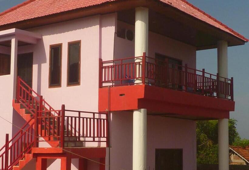 Номер Стандарт с Балконом, Lakey Peak Villa Tsubaki 2st Floor