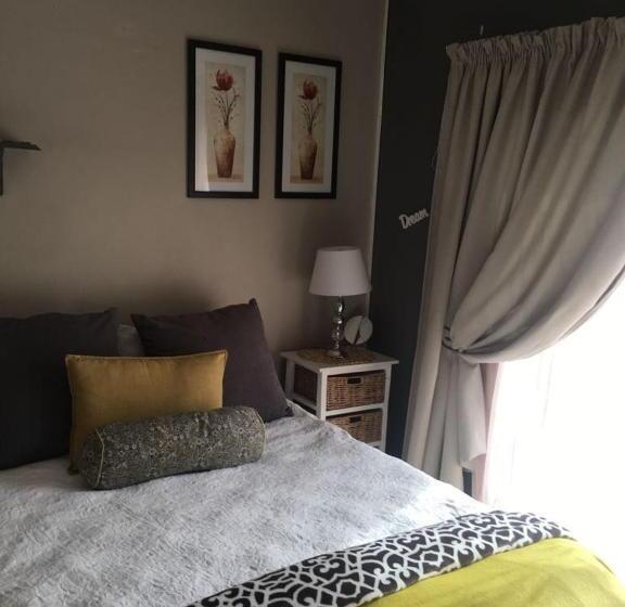 プールビュースタンダードルーム, Walmer Heights Guest House