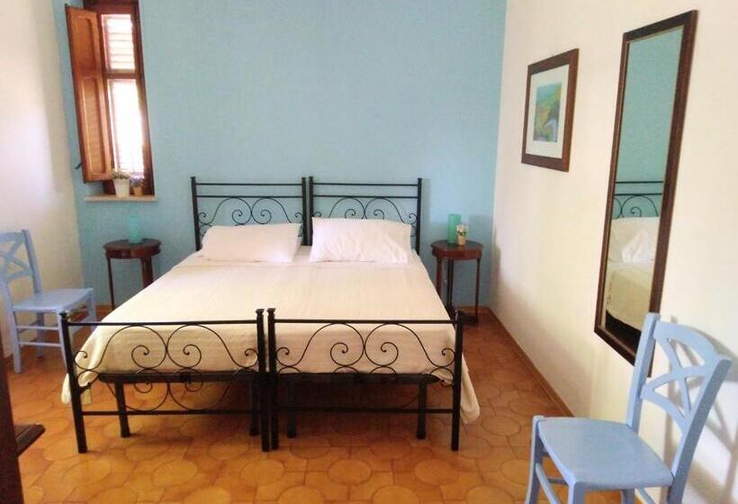 اتاق استاندارد با چشم‌انداز باغ, Garden House Alla Torre