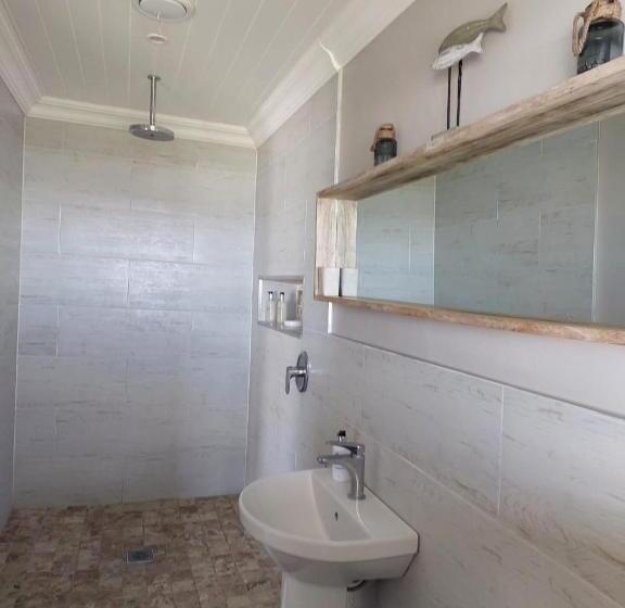 اتاق لوکس با چشمانداز دریا, Casa Seaviews