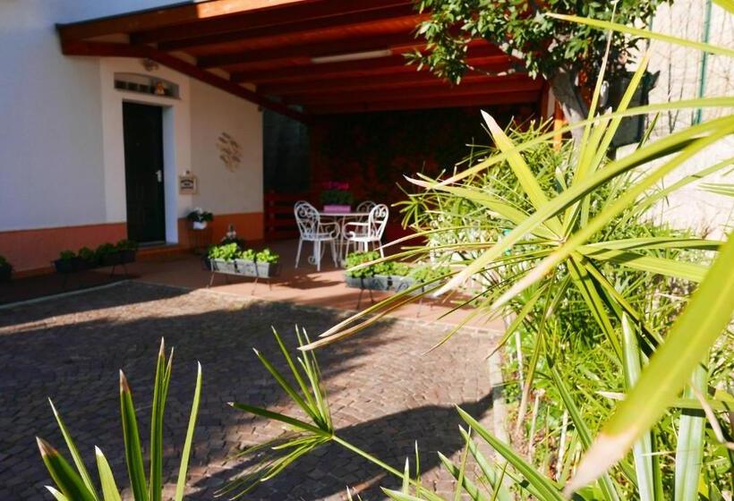 اتاق استاندارد, B&b Ai Tre Archi