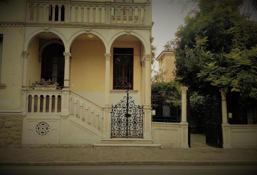سوییت خانوادگی, L Antico Lido Venice