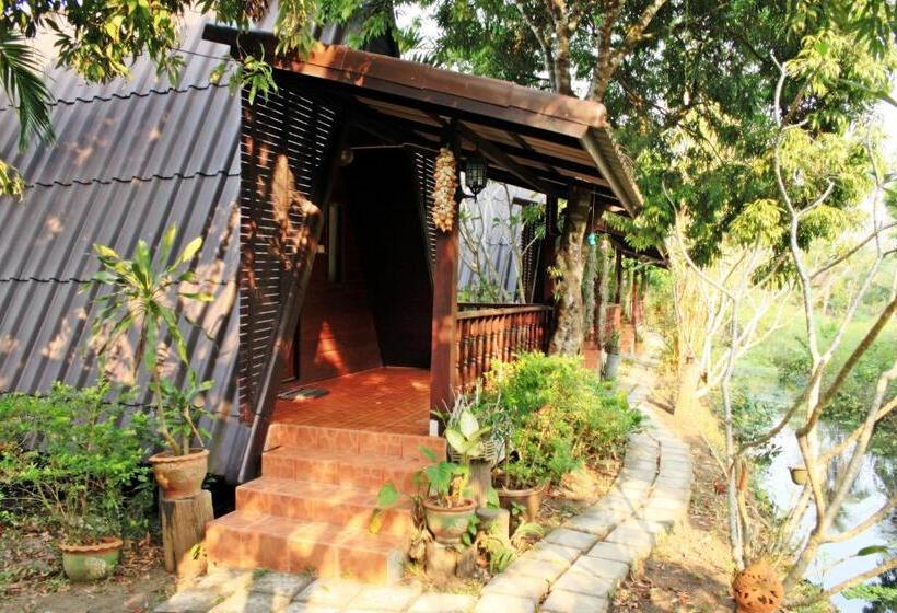 بانگلوی استاندارد, Baansuan Lychee Maeklong Resort Ampawa