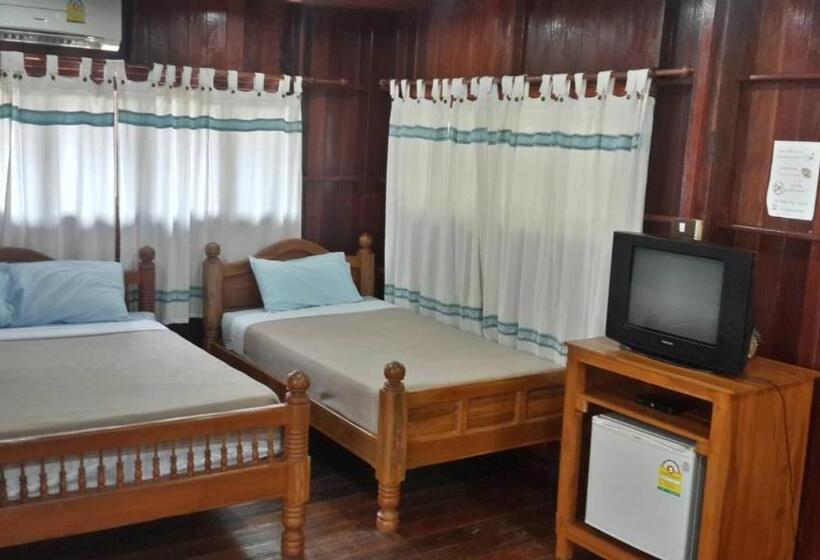 اتاق خانوادگی, Baansuan Lychee Maeklong Resort Ampawa