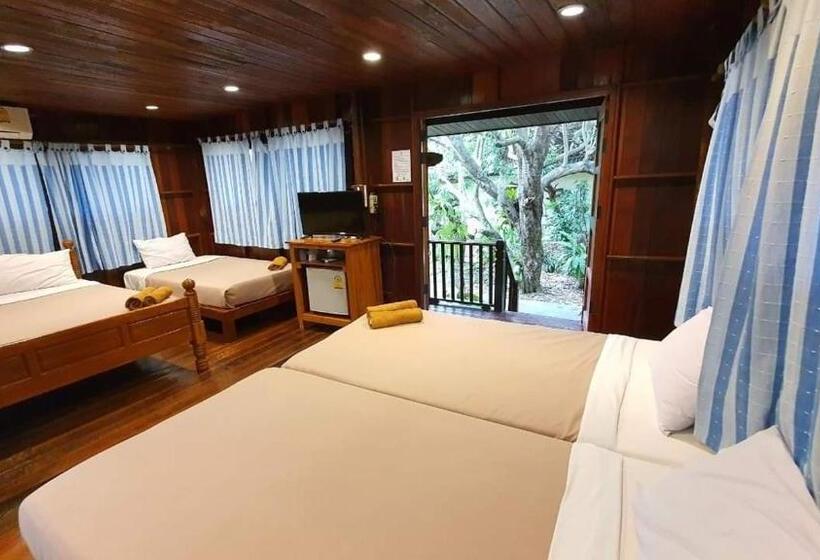اتاق خانوادگی, Baansuan Lychee Maeklong Resort Ampawa