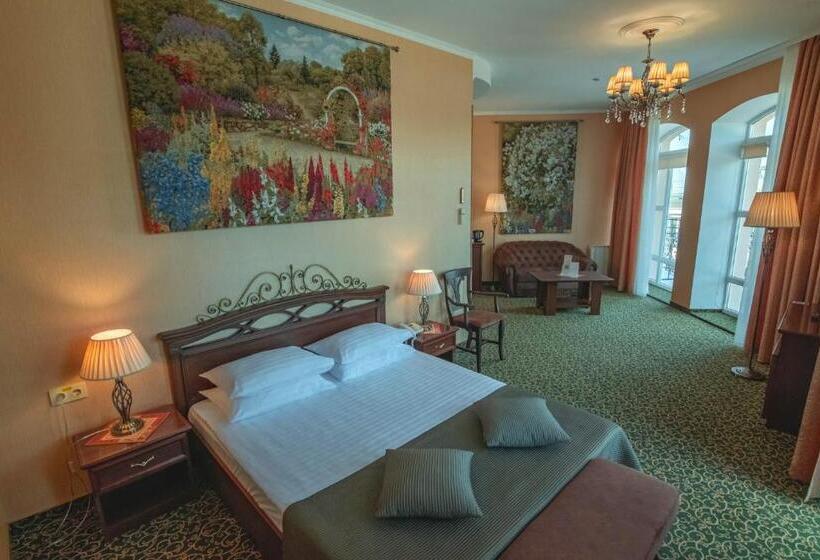 اتاق لوکس با چشم‌انداز, Premier Hotel Palazzo