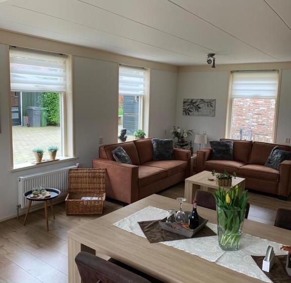 خانه 1 خوابه, Skoallehus Vakantiewoning