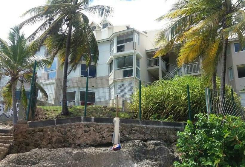 استودیوی استاندارد با چشم‌انداز دریا, Résidence De La Vielle Tour   Studio Particulier Vue Mer