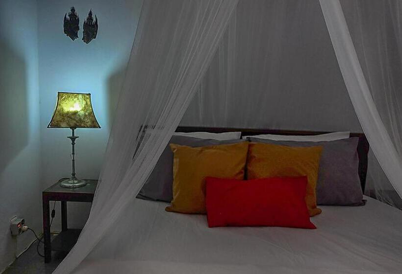 Номер Deluxe с Террасой, Ayu Hotel Karimunjawa