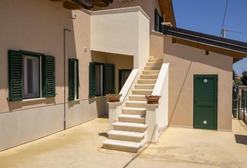 آپارتمان 1 خوابه همکف, Colibri B&b