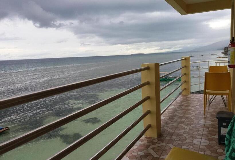 Номер Deluxe Вид на Море с Балконом, Sascha S Resort Oslob