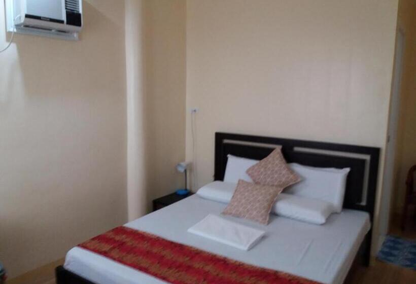 Номер Deluxe Вид на Море с Балконом, Sascha S Resort Oslob
