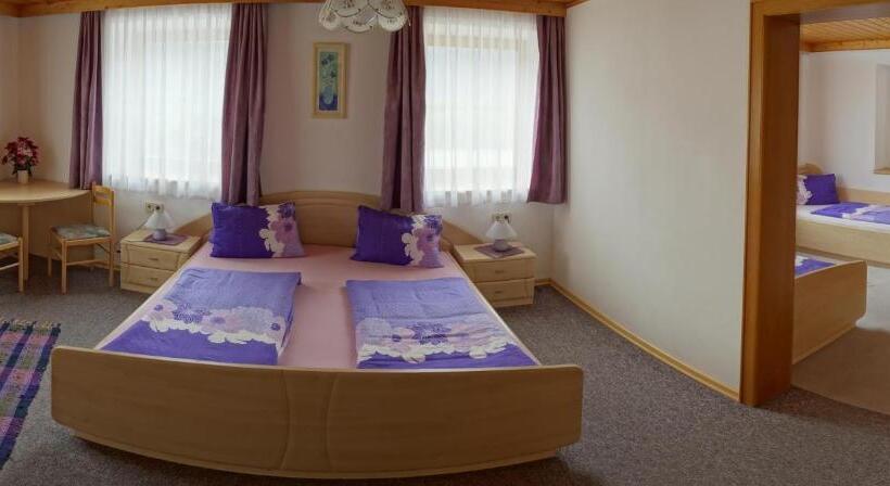 Семейный Номер, Pension Maier