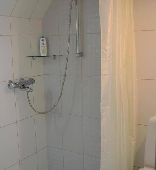 اتاق استاندارد, Kraavi Guest Hostel